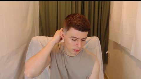 lian_eathan online show from November 29, 6:00 pm