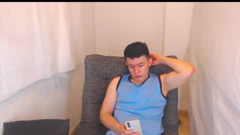 lian_eathan online show from January 16, 4:11 pm