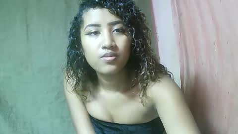 Liana9794 online show from May 25, 7:36 am