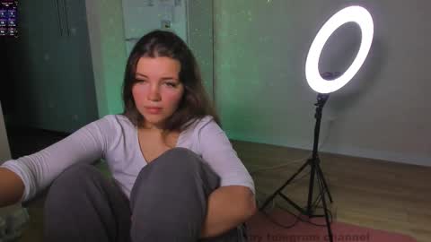 Snapshot of liana_8 chatting on February 23, 3:42 pm liana_8 online show from February 23, 3:42 pm