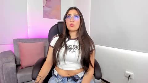 Liana  online show from February 24, 2:15 pm