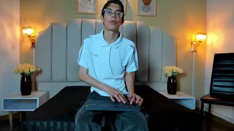 Snapshot of lianferrer_ chatting on August 8, 11:34 am lianferrer_ online show from August 8, 11:34 am