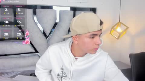 Snapshot of lianfox_ chatting on November 1, 3:58 pm lianfox_ online show from November 1, 3:58 pm