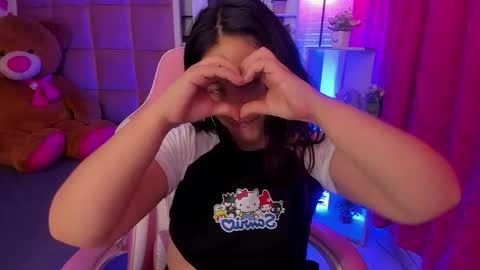 liany_taylor online show from March 2, 7:15 am