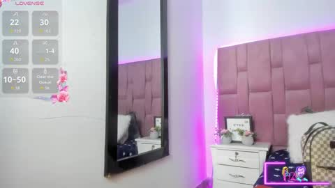 Snapshot of liat_vega chatting on May 15, 11:12 pm Lyath Vega online show from May 15, 11:12 pm