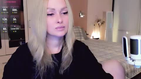 Libby online show from November 11, 10:15 am