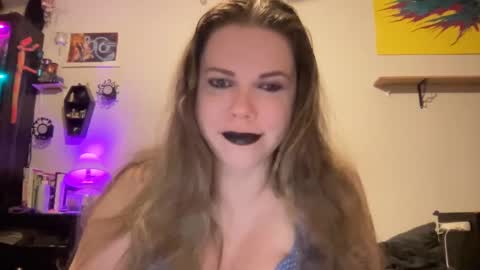 Snapshot of libbydeetzxxx chatting on January 5, 4:58 am Libby Deetz online show from January 5, 4:58 am