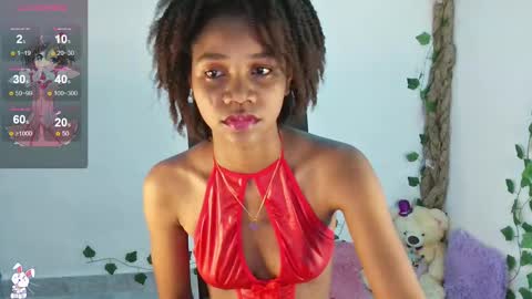 Snapshot of liciiacute chatting on March 5, 2:25 am lucia online show from March 5, 2:25 am