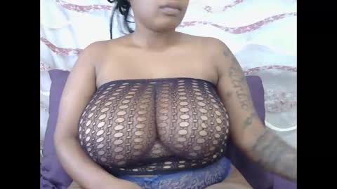 lickabletash98 online show from January 24, 9:17 am