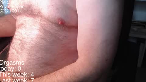 liebestool8 online show from December 4, 5:44 pm