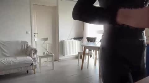 Snapshot of liferacw chatting on April 14, 9:04 am SofieXxxDoll online show from April 14, 9:04 am