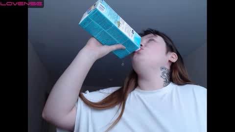 light_lunaa online show from January 2, 9:33 am