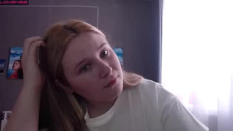 light_lunaa online show from November 5, 7:08 am