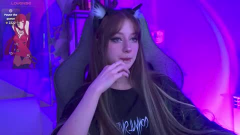 Snapshot of lii_luu chatting on March 20, 4:12 pm LiLu online show from March 20, 4:12 pm
