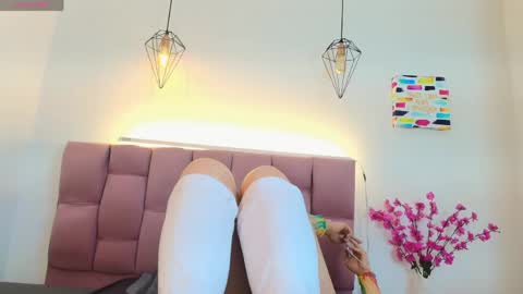 Snapshot of liiaa_sweett_ chatting on May 31, 6:09 pm Liiaa Sweett online show from May 31, 6:09 pm