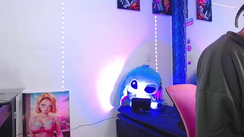 Daniel online show from November 14, 2:49 pm