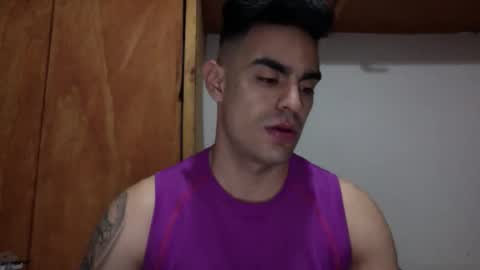 Snapshot of liiam_collins chatting on April 19, 9:41 am liiam online show from April 19, 9:41 am