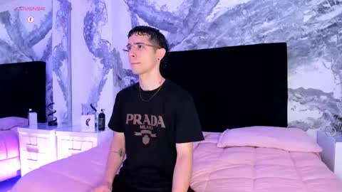 Snapshot of liiamhudson_ chatting on March 3, 7:09 pm L I I A M online show from March 3, 7:09 pm