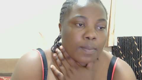 Snapshot of liilcutiee chatting on July 22, 9:17 pm Lily online show from July 22, 9:17 pm