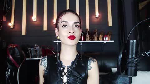 Liilith online show from December 8, 7:05 am