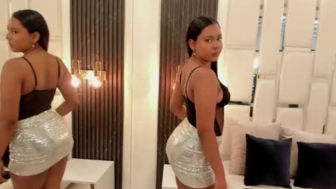 Snapshot of liily_evans_ chatting on May 14, 11:50 am Liily Evans online show from May 14, 11:50 am