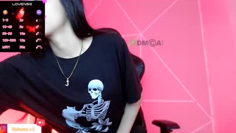 Snapshot of liilylouise chatting on November 1, 6:15 am Liliana online show from November 1, 6:15 am