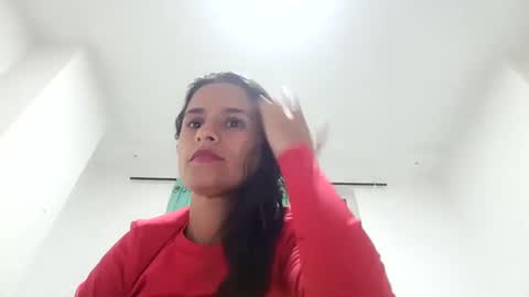 Snapshot of liiz5 chatting on March 11, 5:27 am liiz5 online show from March 11, 5:27 am