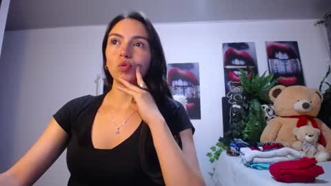 Snapshot of lika_little3 chatting on July 8, 12:15 am Liika online show from July 8, 12:15 am