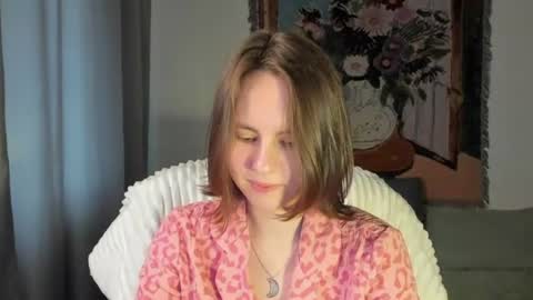 Snapshot of likamil0ika chatting on July 4, 3:07 pm likamil0ika online show from July 4, 3:07 pm