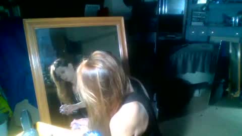 likerightnow online show from March 31, 11:10 am