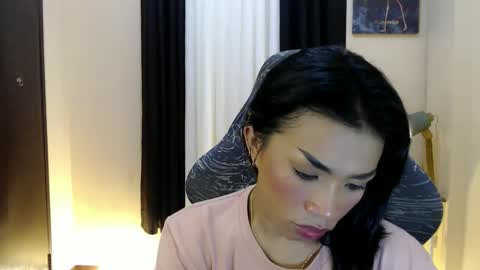 Snapshot of likliklicklengleng chatting on January 17, 1:54 am Leng online show from January 17, 1:54 am