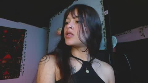 Snapshot of lil_angel7 chatting on April 8, 4:12 am lil angel7 online show from April 8, 4:12 am