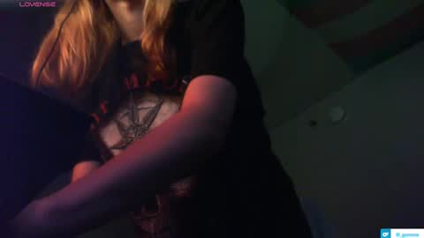 lil gemmie online show from September 19, 12:12 am