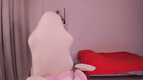 Snapshot of lil_happiness chatting on October 15, 7:47 pm for free registration 3 online show from October 15, 7:47 pm