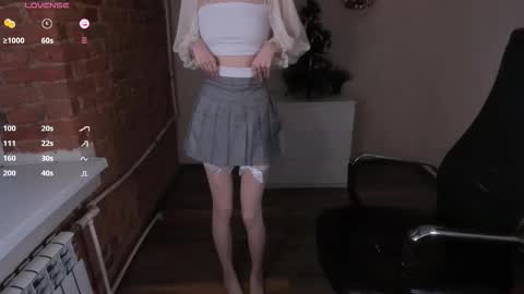 Melanie  Follow me  online show from January 10, 11:45 am