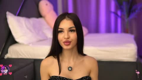 Snapshot of lila_hottie_rosie chatting on May 21, 4:19 am Lila The Hottie online show from May 21, 4:19 am