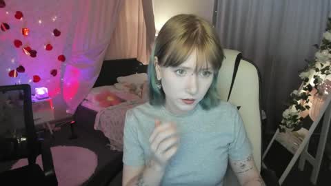 Lili online show from May 29, 3:59 am