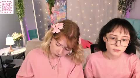 Lili online show from June 21, 10:51 am