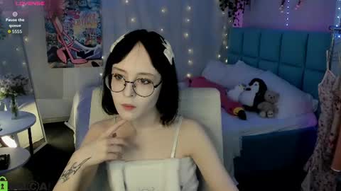 Lili online show from June 26, 11:03 am