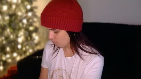 Rebecca online show from November 17, 7:52 pm