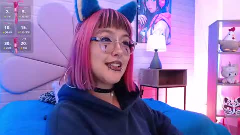 Snapshot of lilcandy19 chatting on July 2, 12:11 pm lilcandy19 online show from July 2, 12:11 pm
