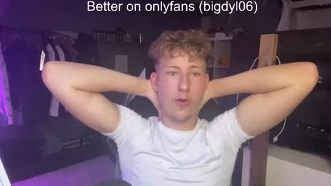 lildyl06 online show from April 17, 8:12 pm