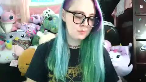 Snapshot of lilemmy1999 chatting on February 25, 8:30 pm emily ryanson online show from February 25, 8:30 pm