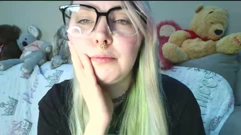 Snapshot of lilemmy1999 chatting on March 26, 8:36 pm emily ryanson online show from March 26, 8:36 pm