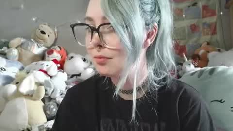 Snapshot of lilemmy1999 chatting on June 24, 9:03 pm emily ryanson online show from June 24, 9:03 pm