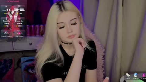 Snapshot of lilhornyprincess chatting on April 21, 5:39 pm Nika and Lori online show from April 21, 5:39 pm
