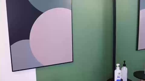 Lili  online show from March 25, 1:17 pm