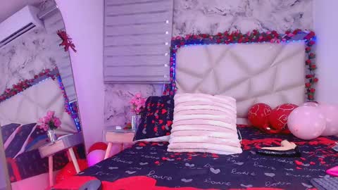 Lily online show from February 14, 11:51 am