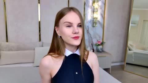 lili_lohan online show from May 23, 5:12 am