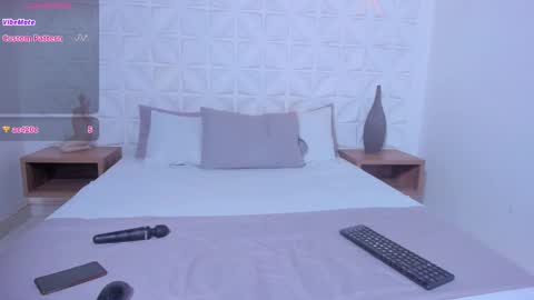 SALOME online show from February 12, 4:44 am